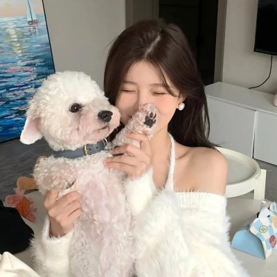 维奥莱特·诺齐埃尔